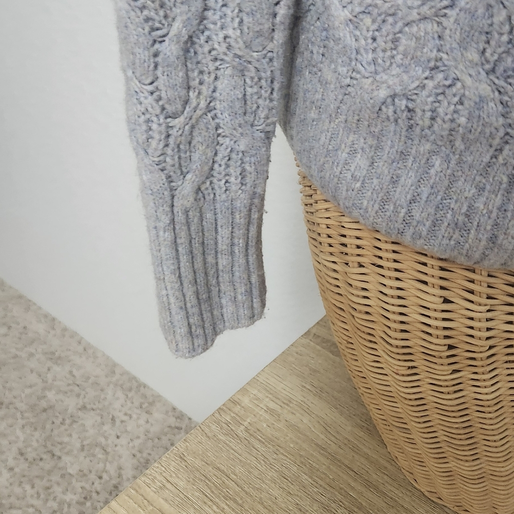 White house black market sweater - Picture 7 of 9